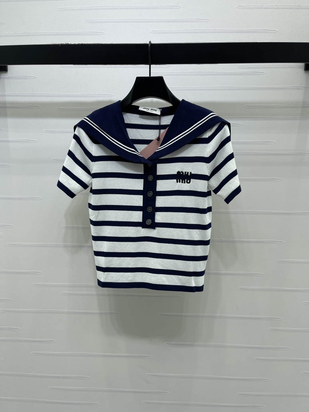 Women's short sleeves